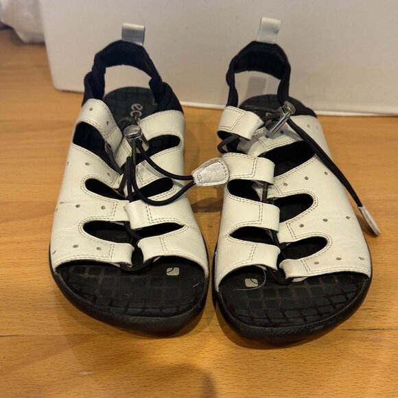Ecco Toggle Sandals - sz 39 (8.5 - 9) - Picture 1 of 5
